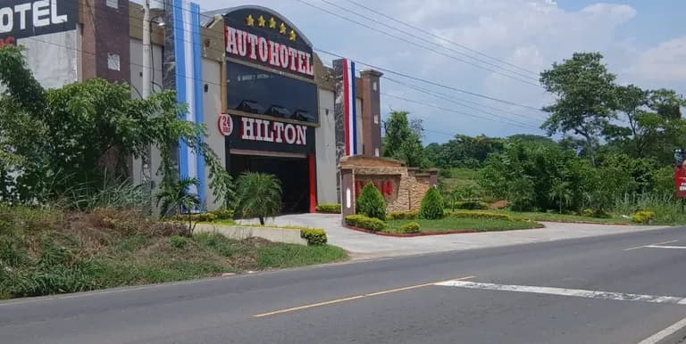 Auto hotel Auto Hotel Hilton