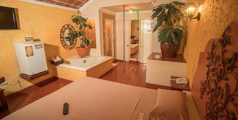 Fachada de Auto Hotel Zeus en Mixco