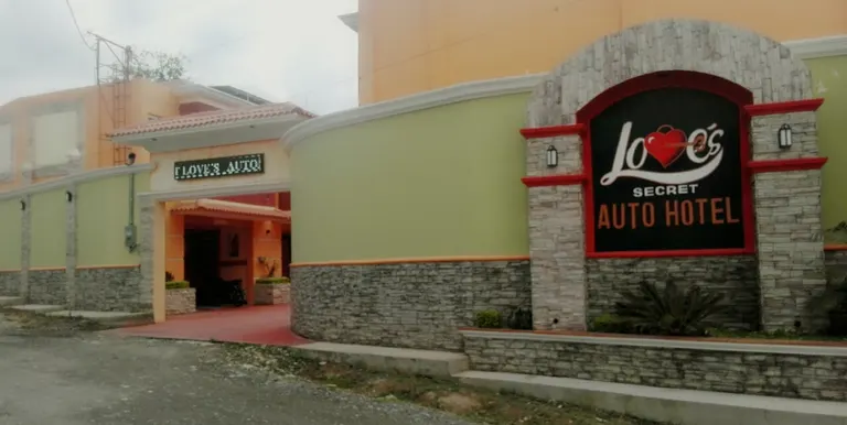Auto hotel AutoHotel Love Secret