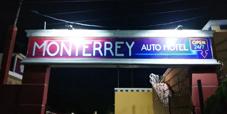 Auto hotel AutoHotel Monterrey