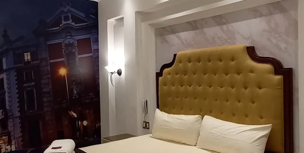 Auto hotel SUITES LOOB Auto Hotel