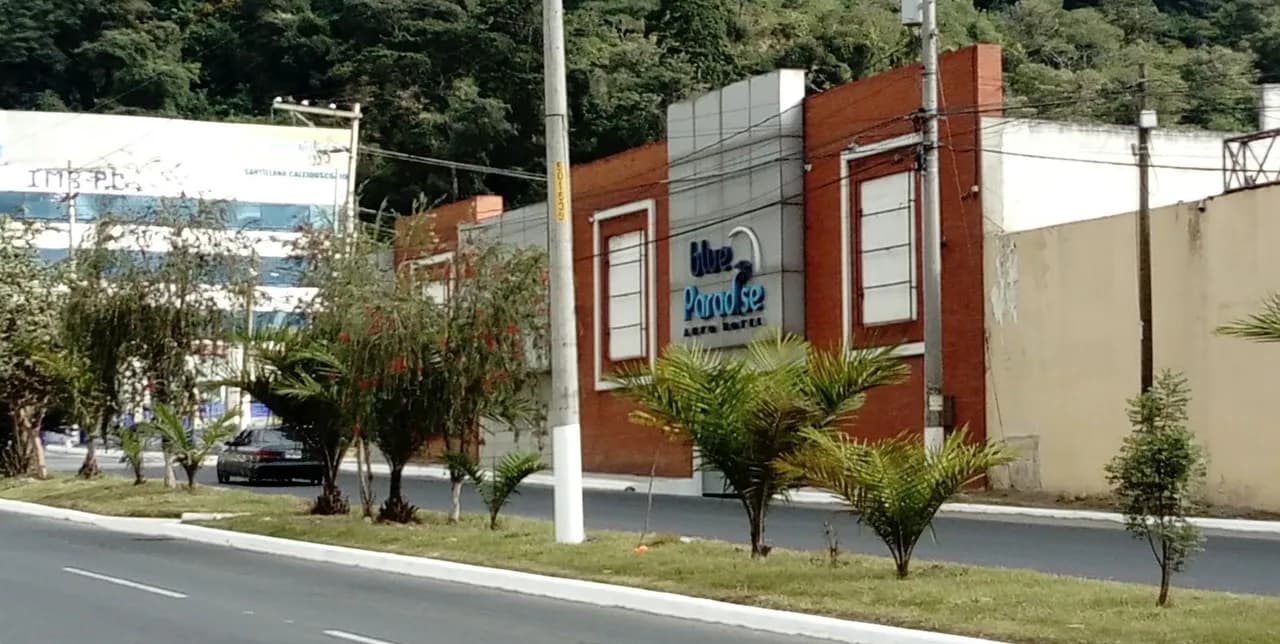 Blue Paradise Mixco